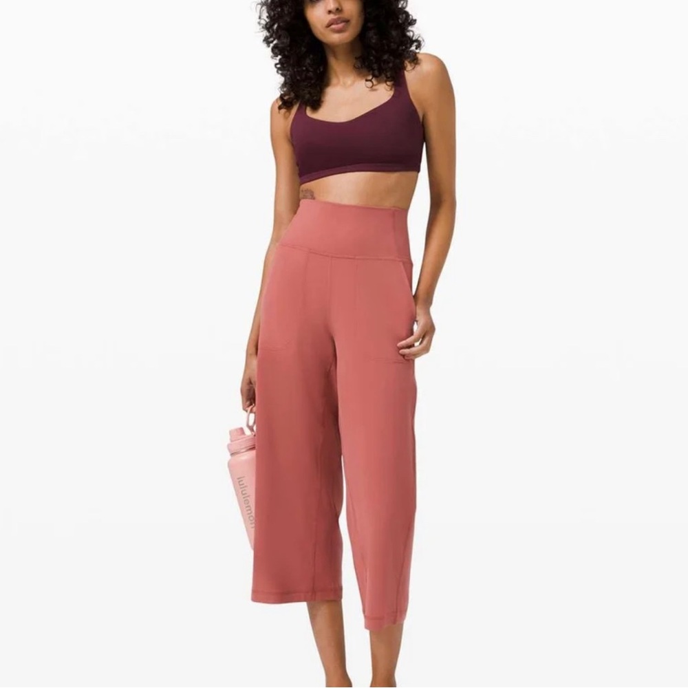 Lululemon Align wide leg leggings size 4 22”